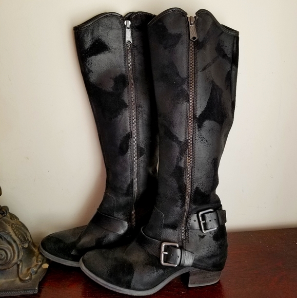 Donald J. Pliner Shoes - Donald J. Pliner Dela long buckle boots sz 6.5